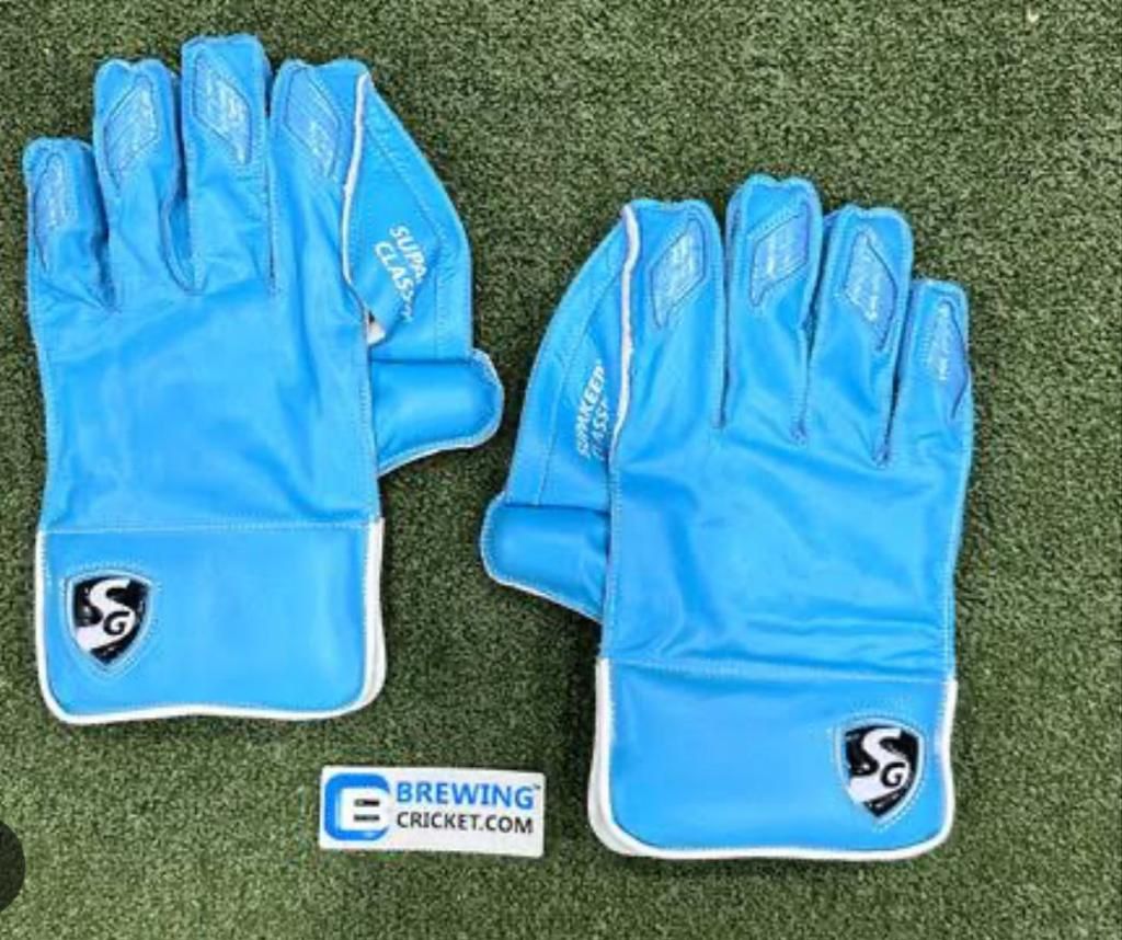 SG player gloves