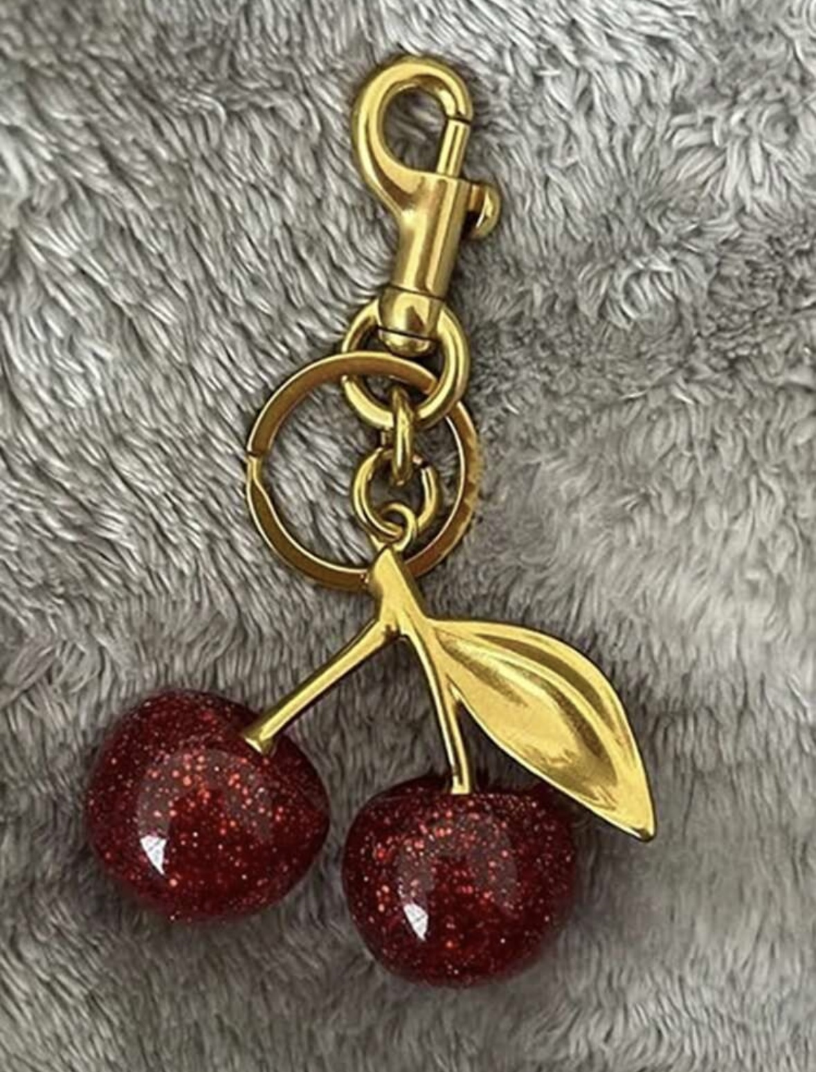 🍒 Chic Cherry Keychain With Sparkling Resin Pendant 🍒