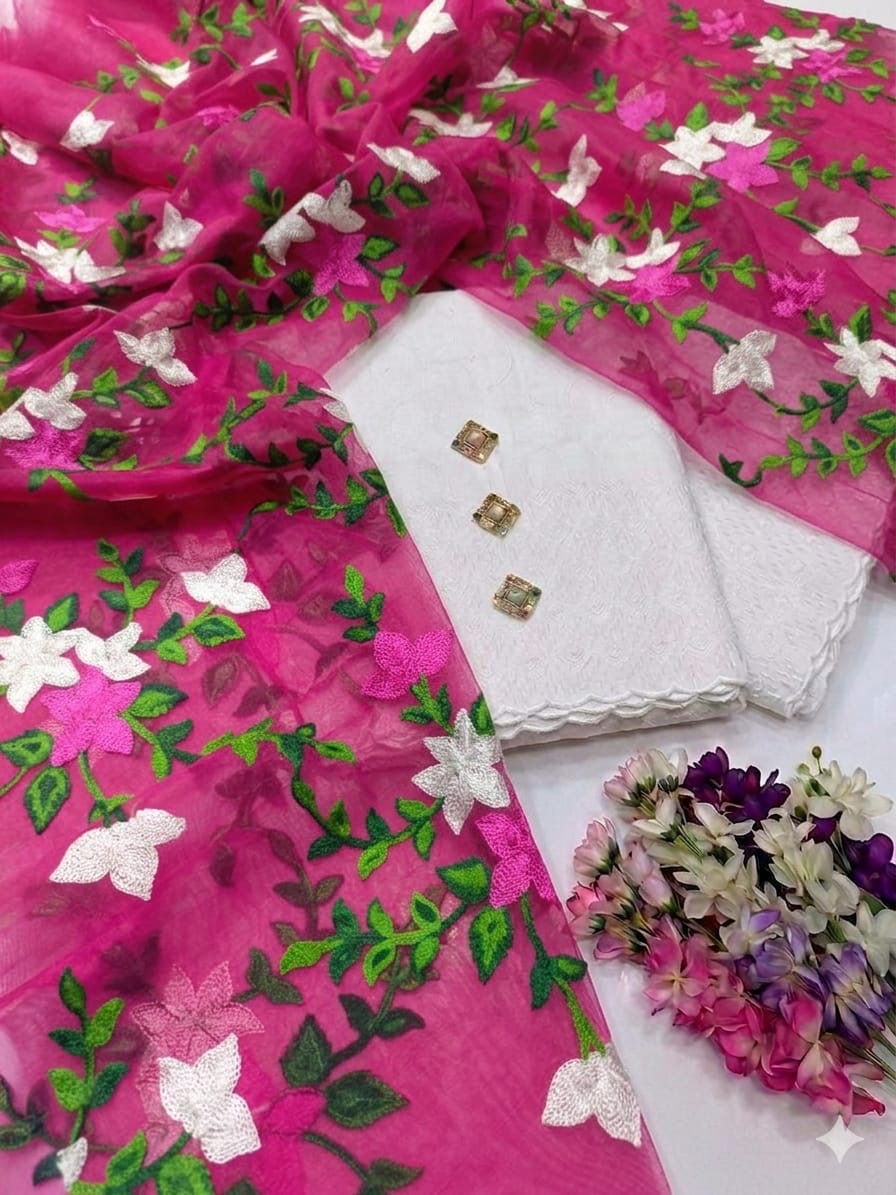 Heavy embroidery chicken Kari shirt