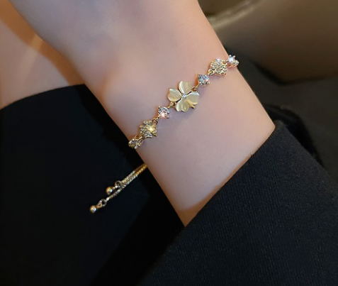 Flower Layer Bracelet
