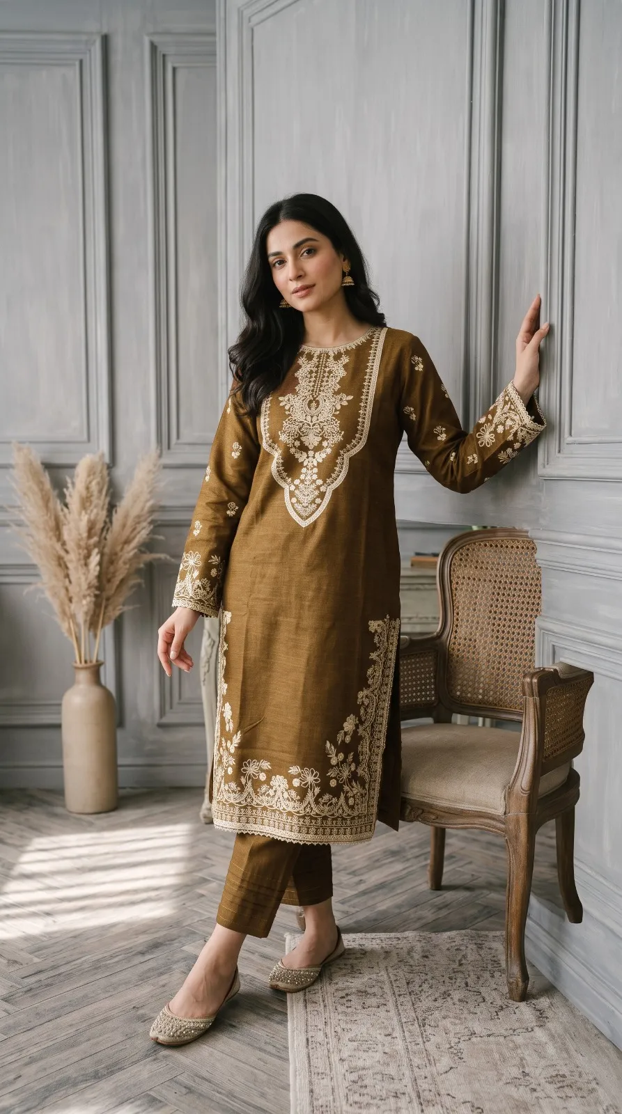 binarsh ladies suit