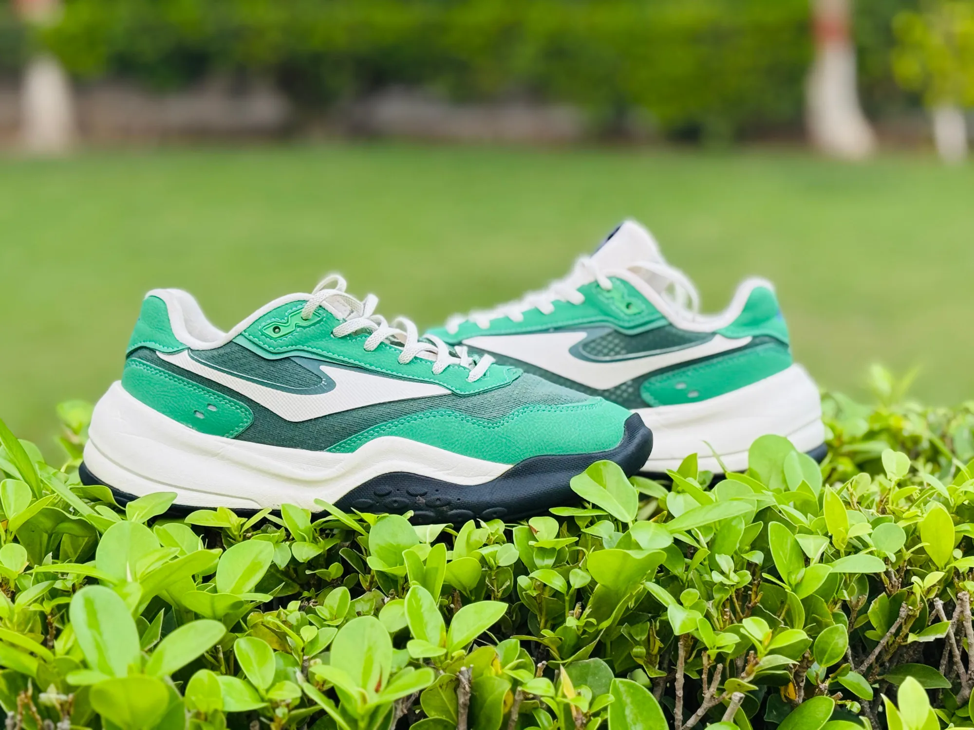 Erke Men's Retro Chunky Lifestyle Sneakers