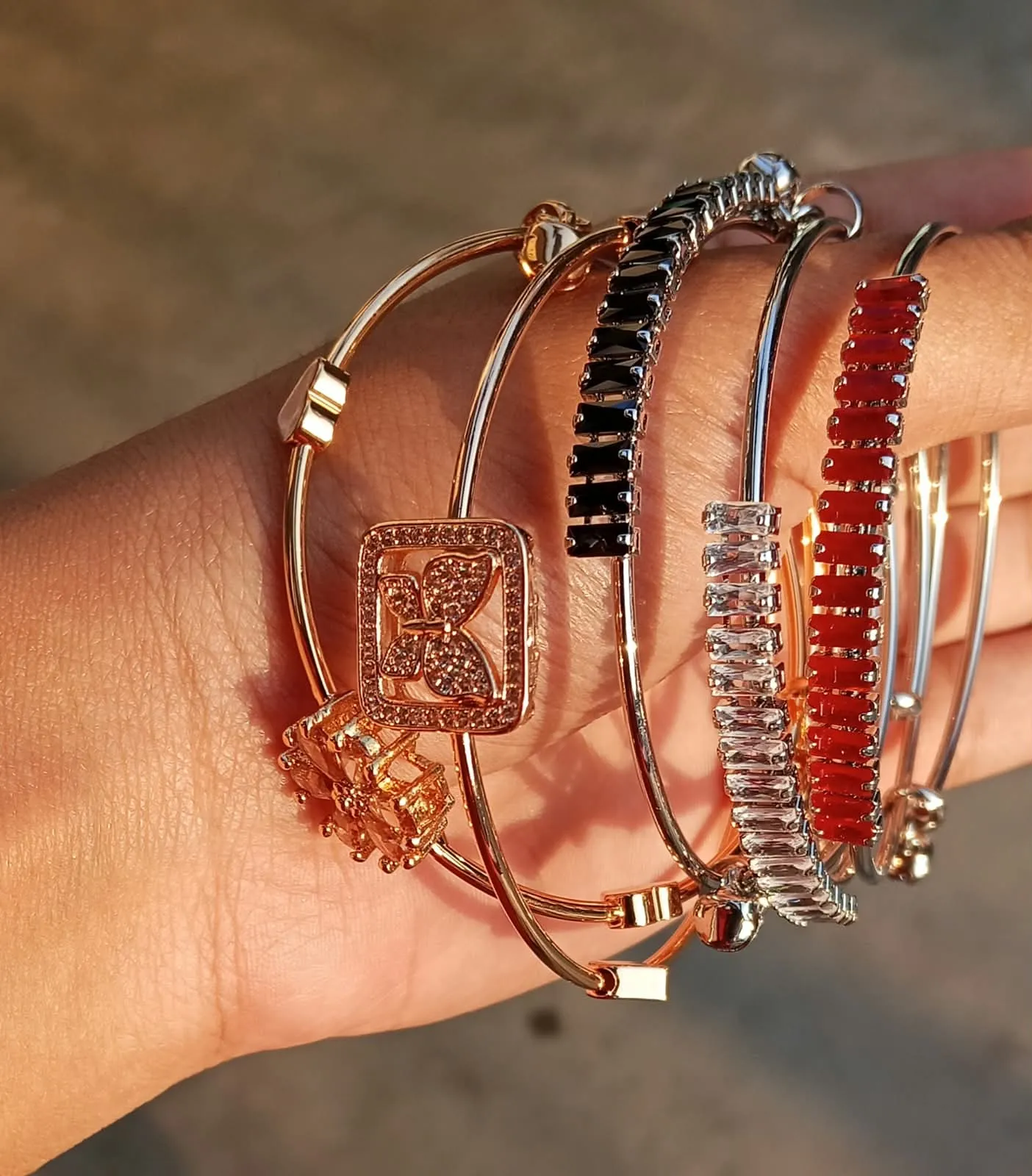 ADJUSTABLE CUFF/BANGLE 