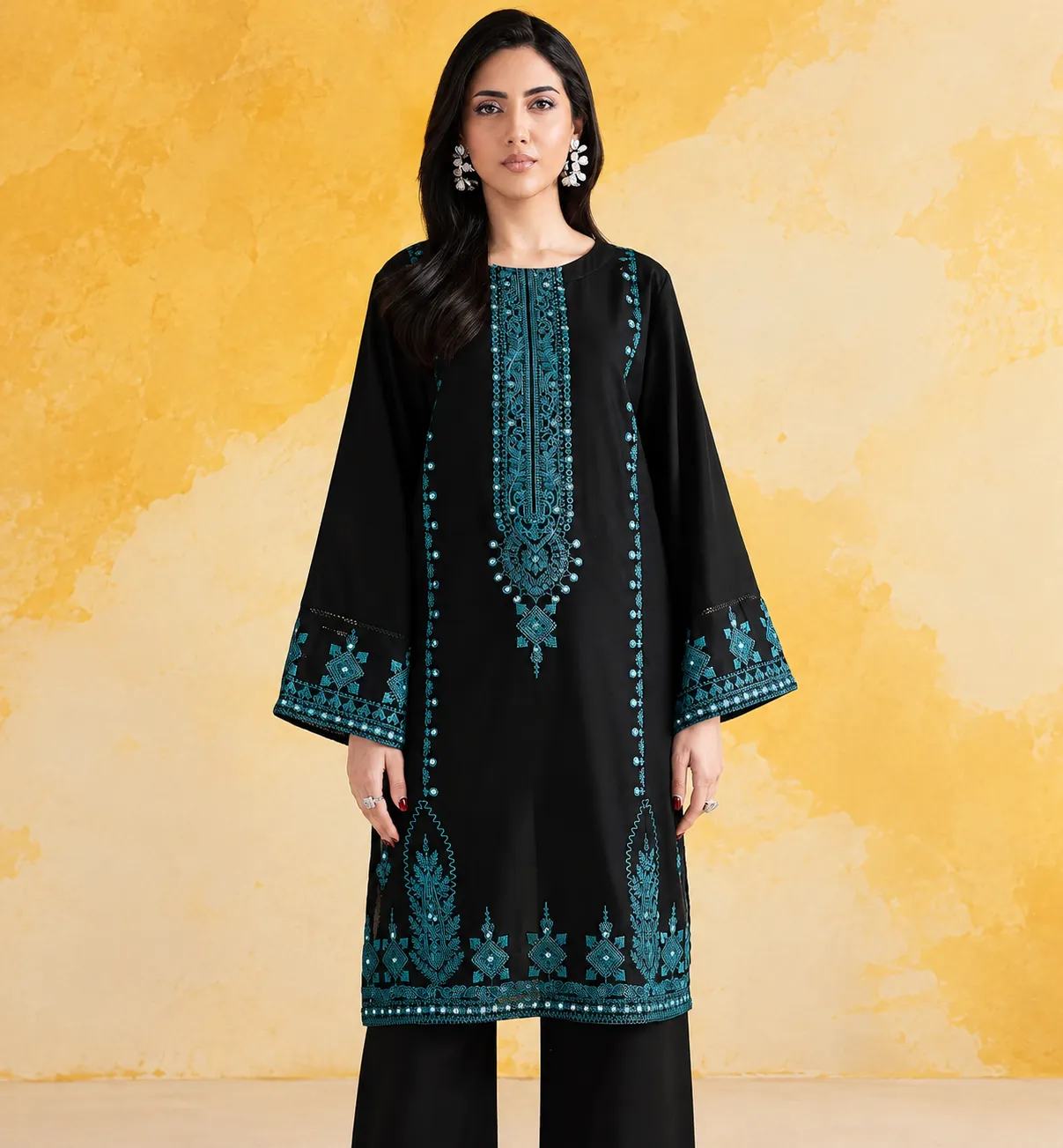 Batik Dhanak Embroidered 2 Piece – Winter Collection
